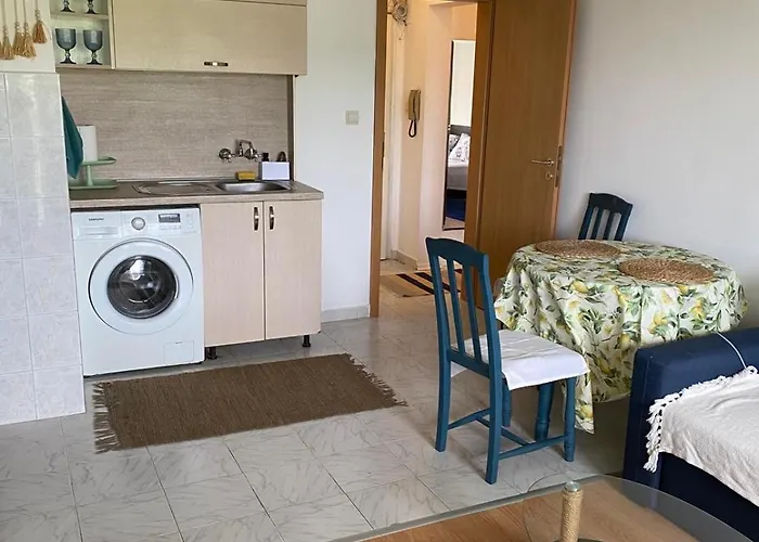 аксак Apartment *